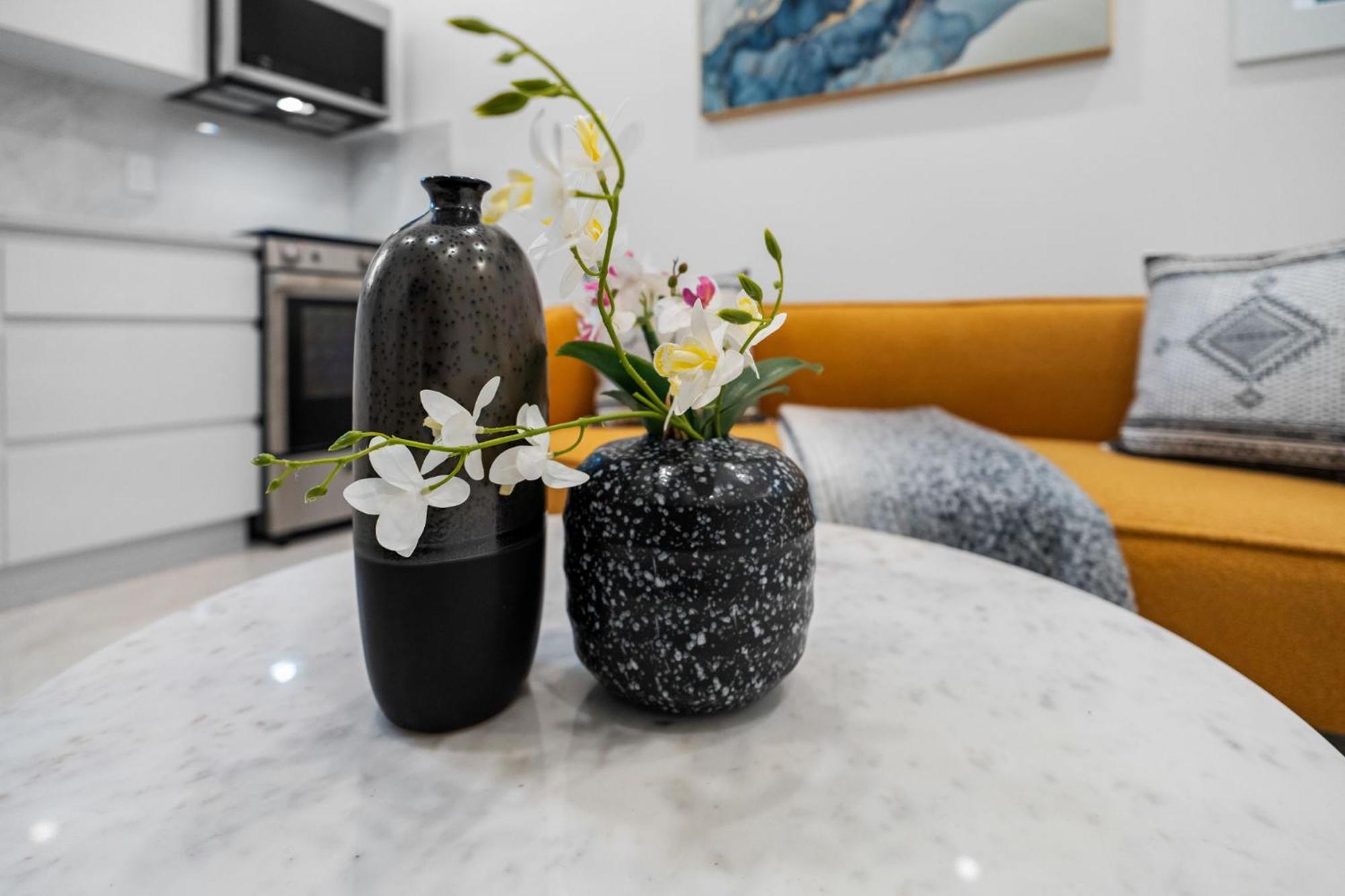 Brand New 2 Bedroom Point Grey Getaway Vancouver Exterior foto